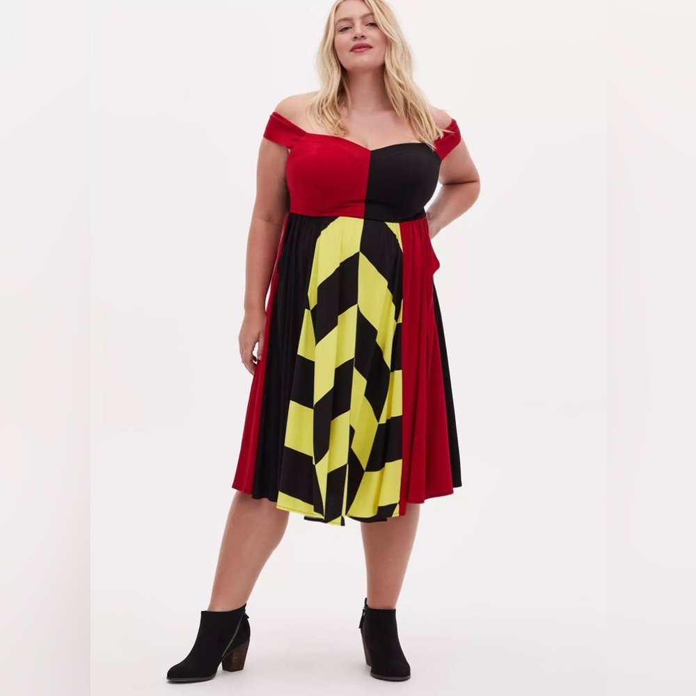 Torrid 5X Disney Alice In Wonderland Queen of Hearts Off Shoulder Midi Dress NEW